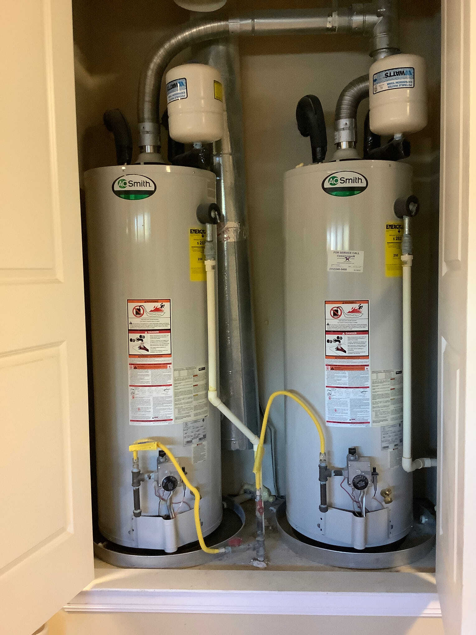 Difference between Tankless vs. Tank Water Heater - Plumbing Outfitters
