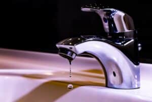 how to choose the right faucet for your needs