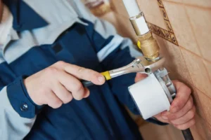 Gas Pipe Installation: 5 Reasons to Hire a Plumber